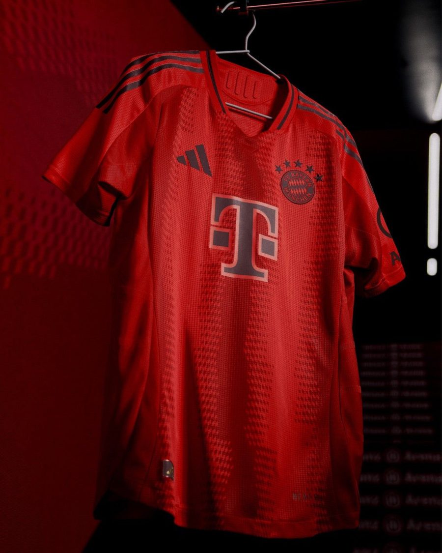 tenue officielle Bayern Munich à domicile édition 2024 2025
