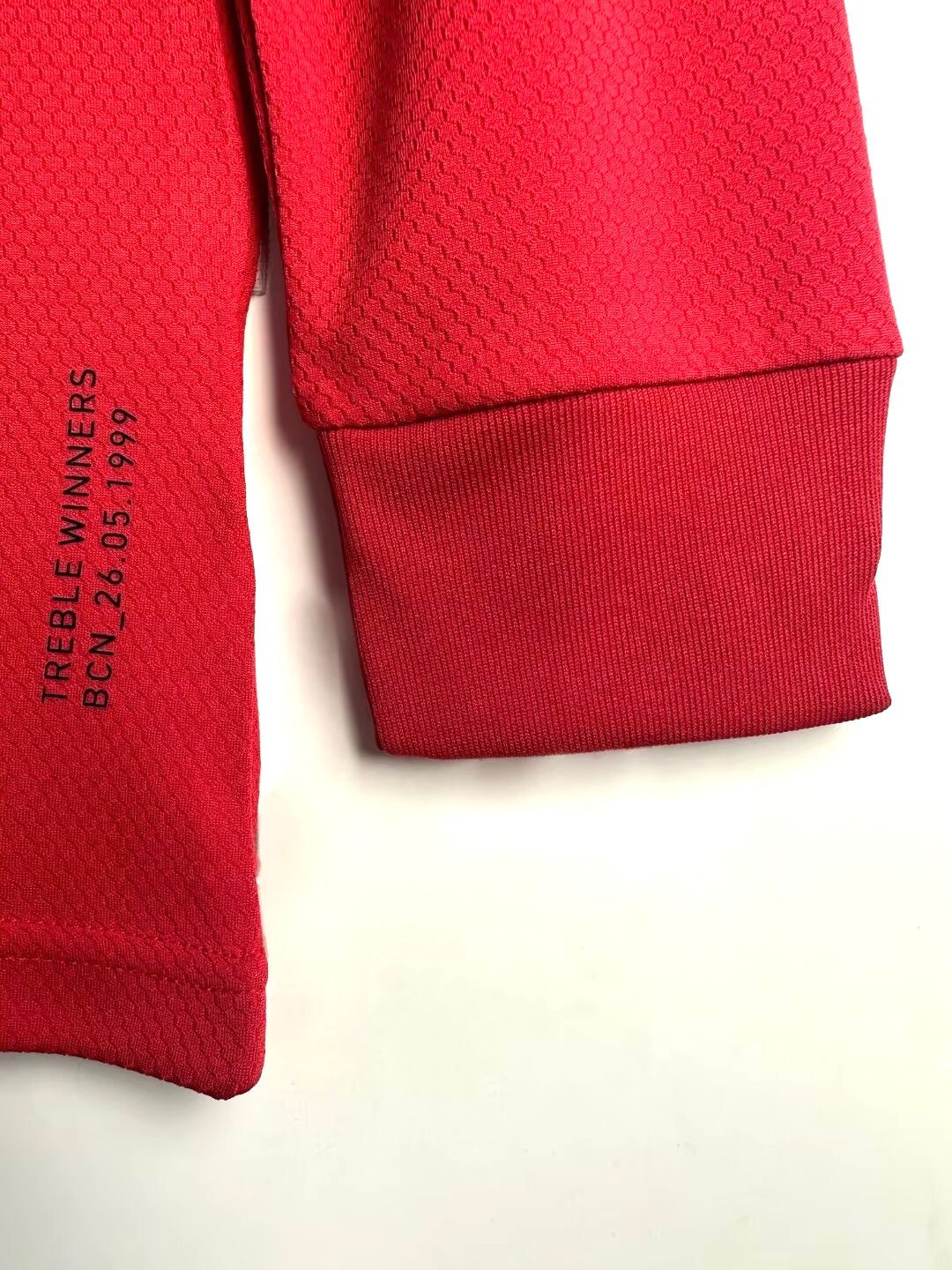 tenue-officielle-home-manchester-united-2019-2020-avec-manches-longues Tenue officielle home Manchester United 2019 2020 avec manches longues