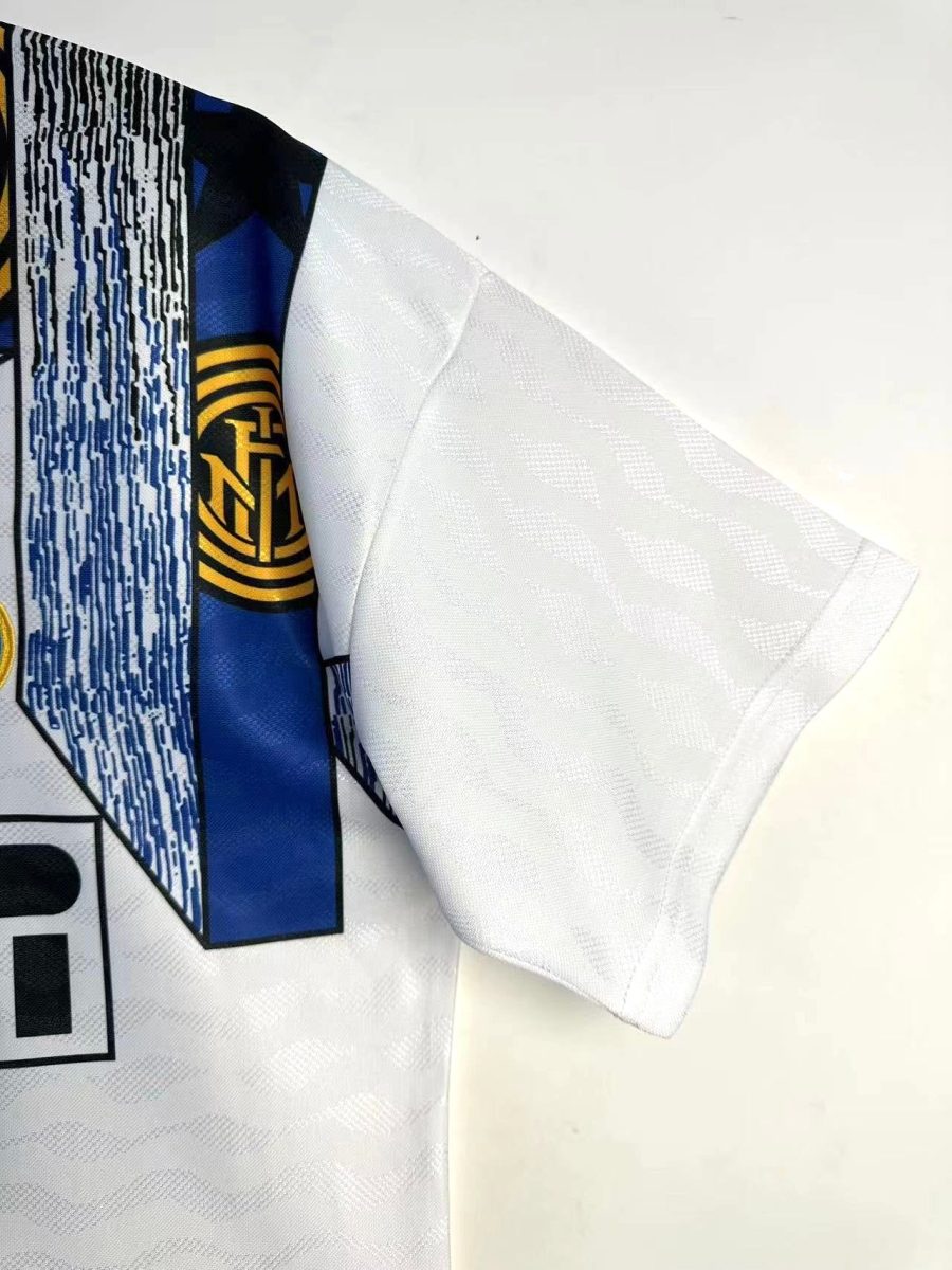 Tenue officielle Inter Milan à l extérieur style vintage saison quatre vingt quinze quatre vingt seize