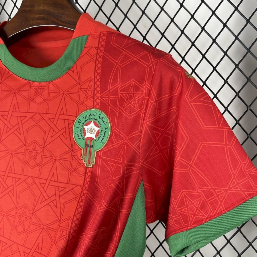 Tenue officielle Maroc rouge et vert pour supporter les Lions de l Atlas