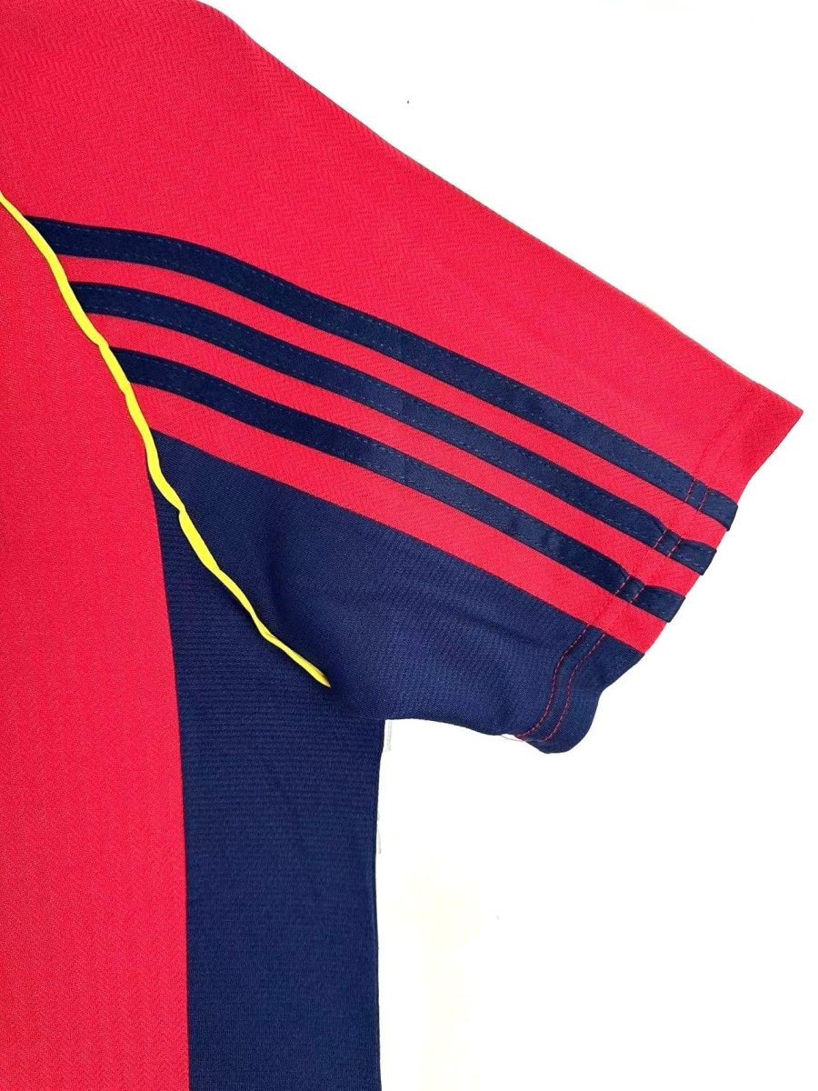 tenue officielle roja domicile flocage retro football espagnol