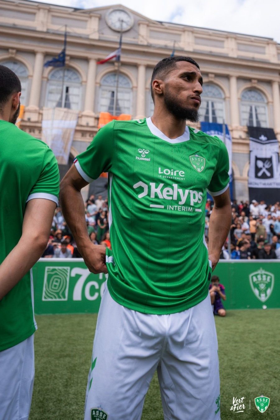 tenue-officielle-supporter-saint-etienne-domicile-2024-2025-jersey-foot tenue officielle supporter Saint Étienne domicile 2024 2025 jersey foot