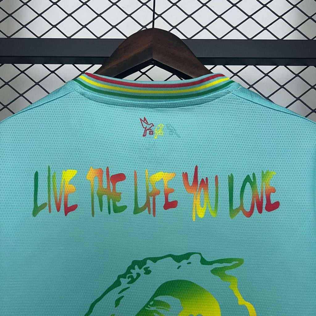 tshirt-football-ajax-amsterdam-hommage-bob-marley-tenue-domicile-2025-2026 Tshirt football Ajax Amsterdam hommage Bob Marley tenue domicile 2025 2026
