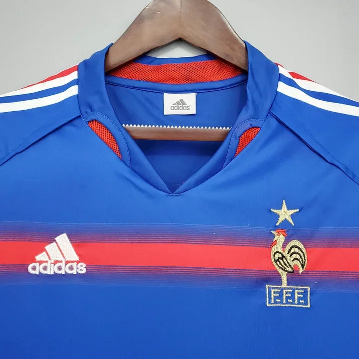 09637c8b4c65748751ab384ed649cb68.jpg Maillot Équipe de France 2004 Vintage Football