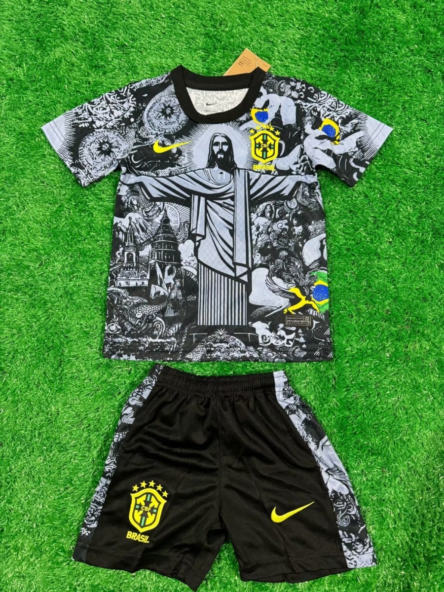 12a08eee-c1fd-4d8e-b1f9-55713805b9af_4c39e836-380c-4e20-a649-4d574cb4ff4f.jpg Maillot Brésil Enfant 24/25 Noir Spécial