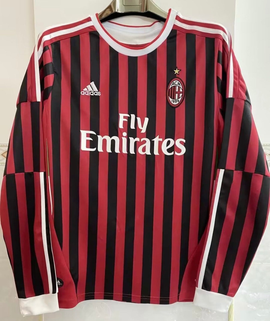 1578FB68-0CA0-4A97-80F0-B51E2F921357.jpg Maillot AC Milan Domicile Manches Longues 2011/12