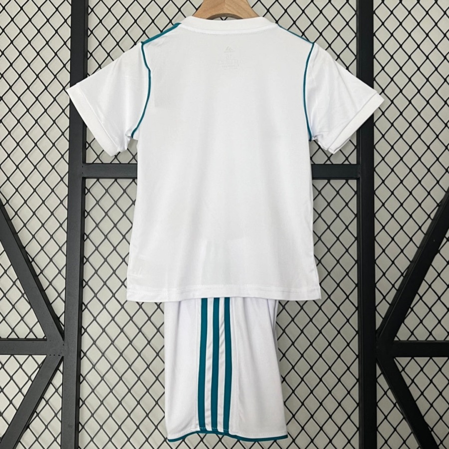 1d7d5c875c7d5fc387f41b7429dbad23.jpg Maillot Real Madrid Domicile 2017-2018 Enfant Rétro