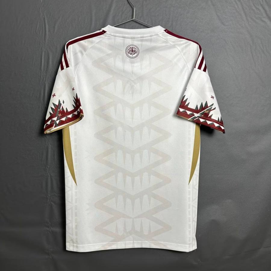 2488dccbd5b73ff12d22df37ab101f36.jpg Maillot Mexique 2026 Spécial White