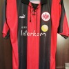 2C93D2F8-F018-4542-B930-C6EC38A560C6.jpg Maillot Eintracht Francfort Domicile 1999/2000