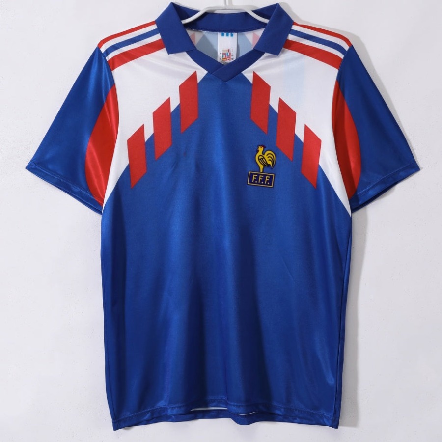 2d65cd7172e70520ae0bf8bbc2d185ab.jpg Maillot France Domicile Rétro 1990