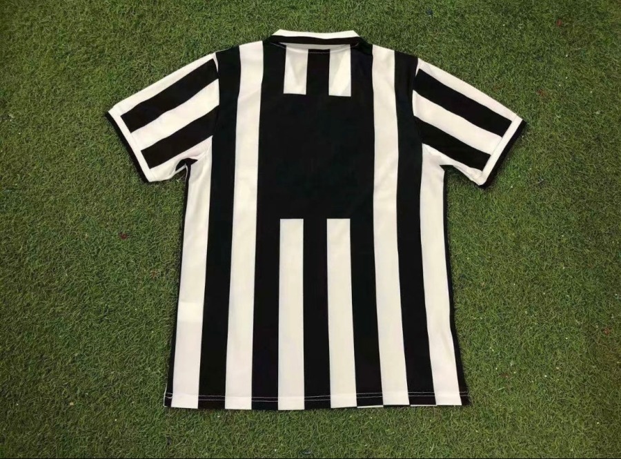 3E014252-4A32-4A80-83FF-BF13EC8DE55A.jpg Maillot Juventus 1996/97 Domicile