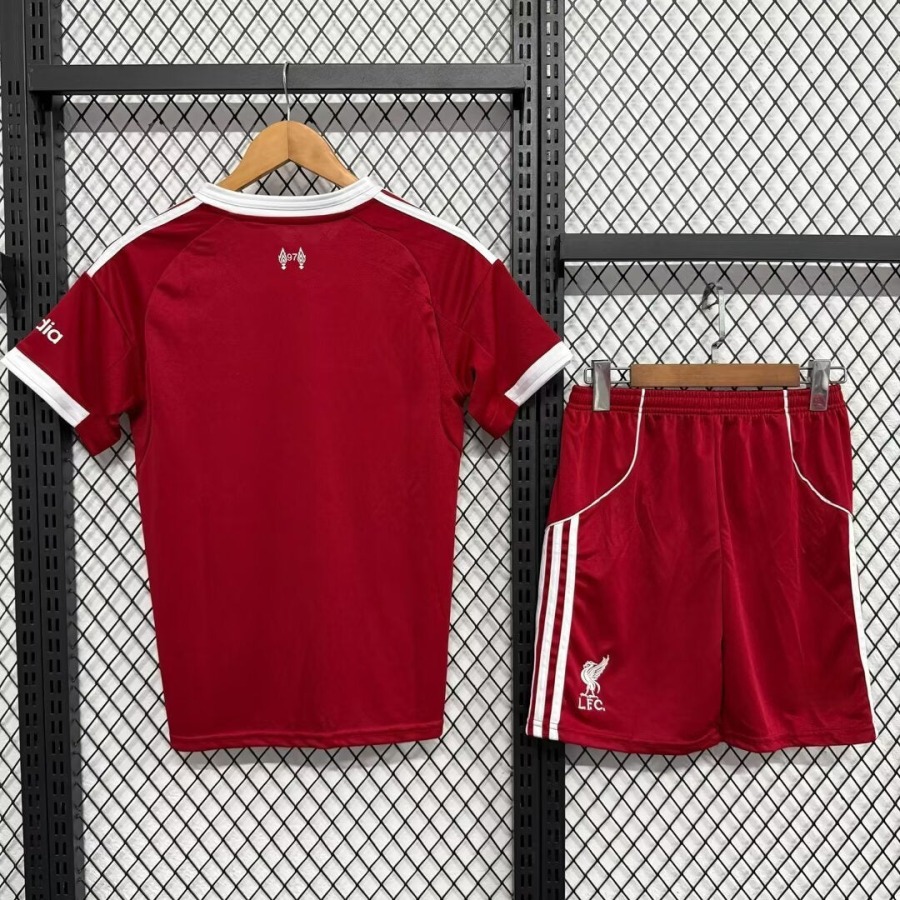 487cb1d7d56f545422a2de1fe1d12a9a.jpg Maillot Liverpool Domicile 2025/26 Adult