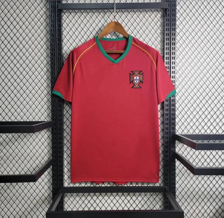 49E9F7B0-A279-489C-8B75-9B7EC1CC2CC1.png Maillot Retro Portugal 2007