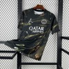 561047bf9e5c501fba24b09bdd5fcbf6_37dcaabb-e7be-427c-b52d-b927fc94edd9.jpg Maillot PSG Night Edition Stadium 2025/26