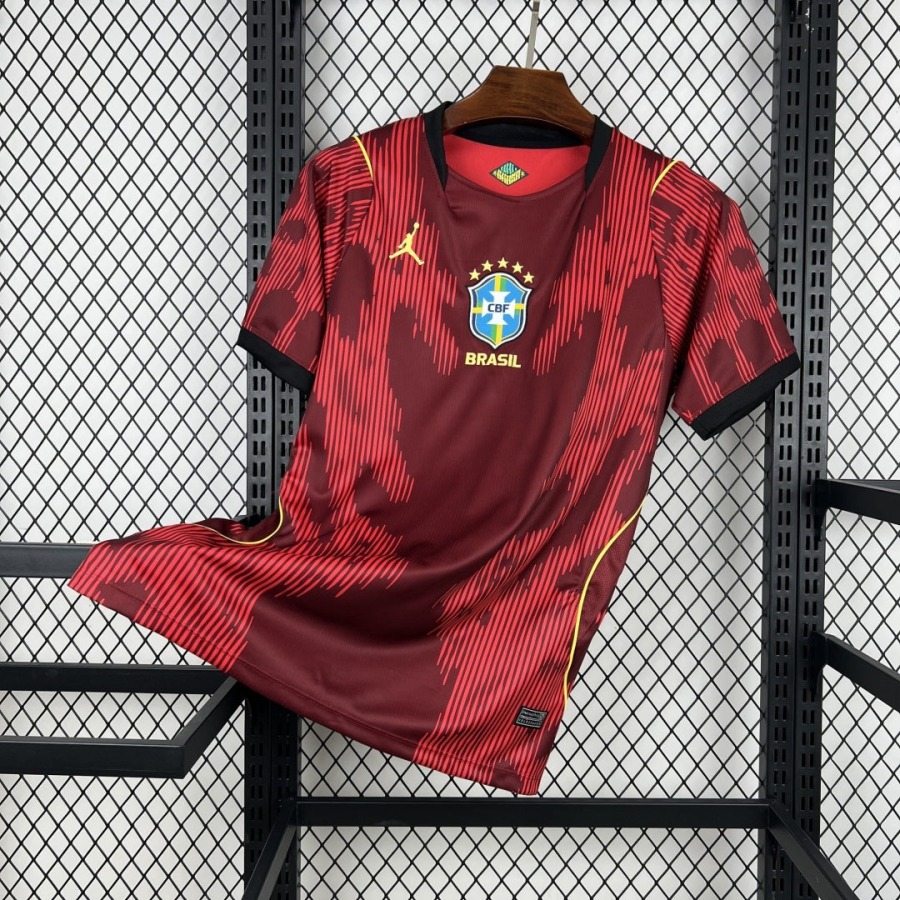5e01926c47f5f719ec353a2303bb531a.jpg Maillot Brésil 2026 Rouge Edition Premium