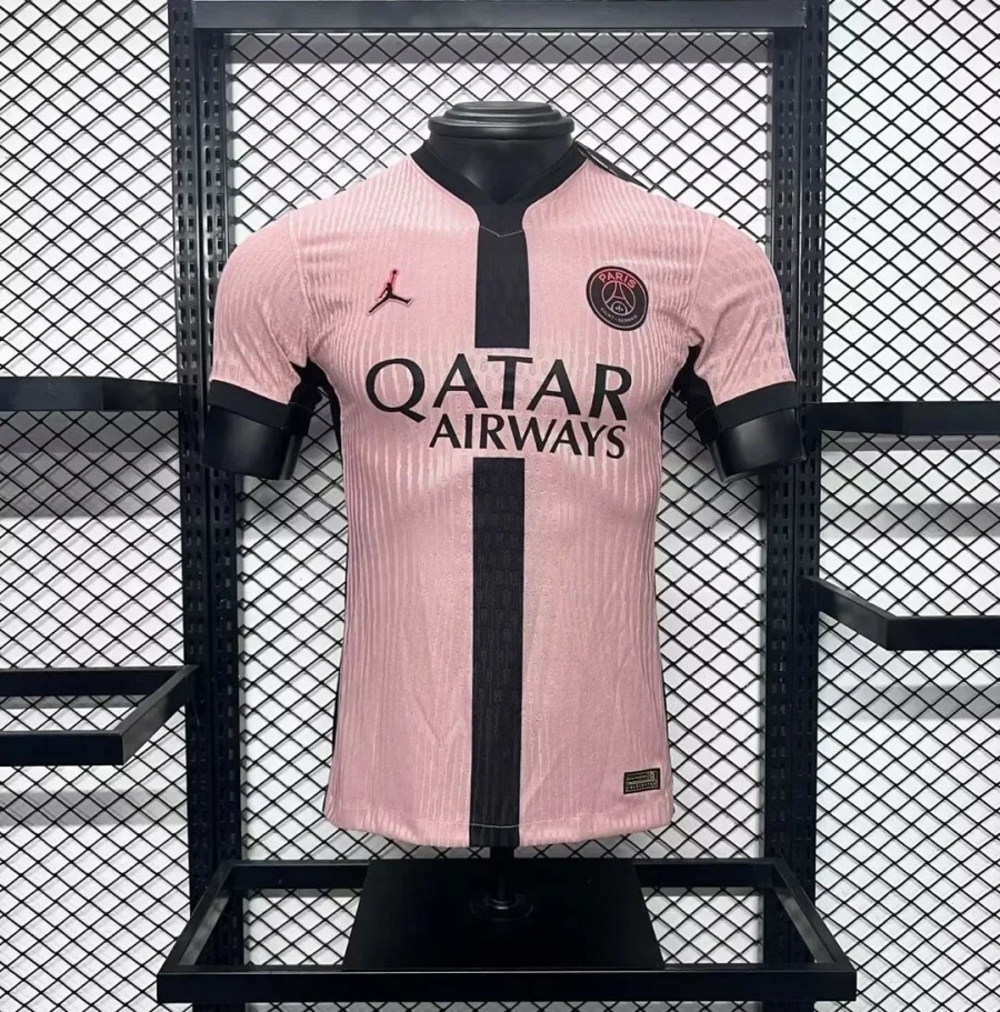 6025a73be5a40f53eade33e3f91a83f3_29c82f6d-c343-465d-bd5d-3084ec35aaa3.jpg Maillot PSG Paris Saint Germain 2024/25 Officiel