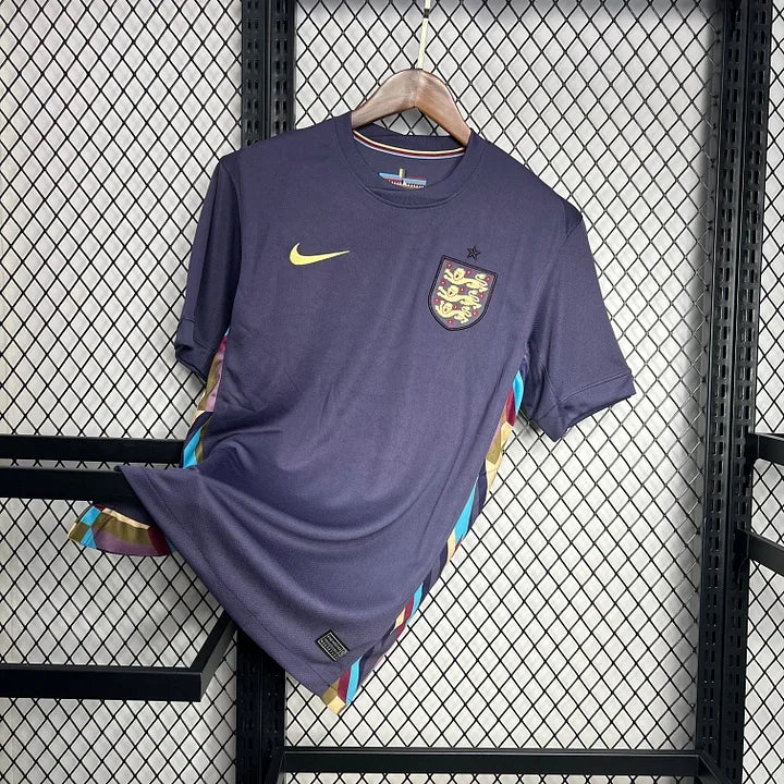 638b77b56a92d31c5cc8403489ad74c7_1.jpg Maillot Angleterre domicile Euro 2024