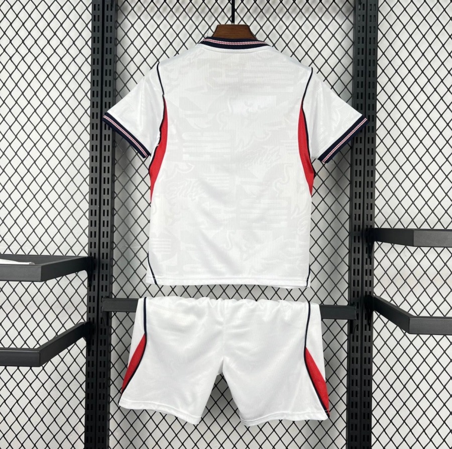6F087C16-E124-42A5-8681-888BF8872DD3.jpg Maillot Enfant Angleterre Domicile 2026