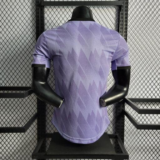 6c0a26dc07f7810f4c6841c76147b2fe5_540x_e42514cd-707d-4c43-b8fa-03598461b078.jpg Maillot Real Madrid Away 2022-2023 Violet