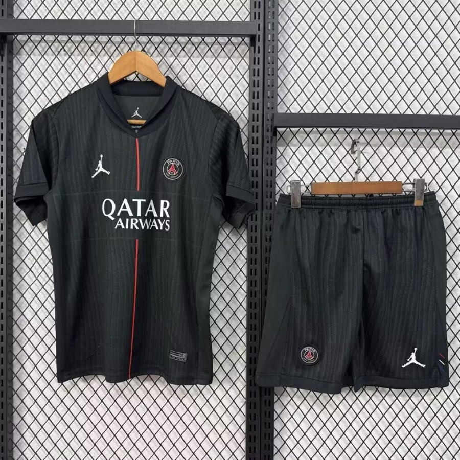6ea4c9e921bacd15d5f6e9cf1639b4e3_104744bb-36c3-43f5-aea4-740fd8ff32ef.jpg Maillot PSG Quatrième 2025/26 Adult
