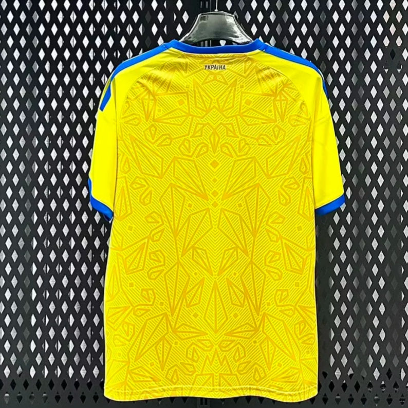 6ed1fd861da56ee17c1eae8b82568786.jpg Maillot Ukraine Domicile 2025/26