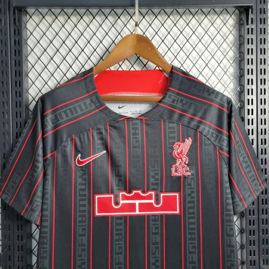 7ea5188a_540x_d3956ebe-dd2e-4bde-8d81-63a16b27def2.jpg Maillot Liverpool 2023 Premium Streetwear