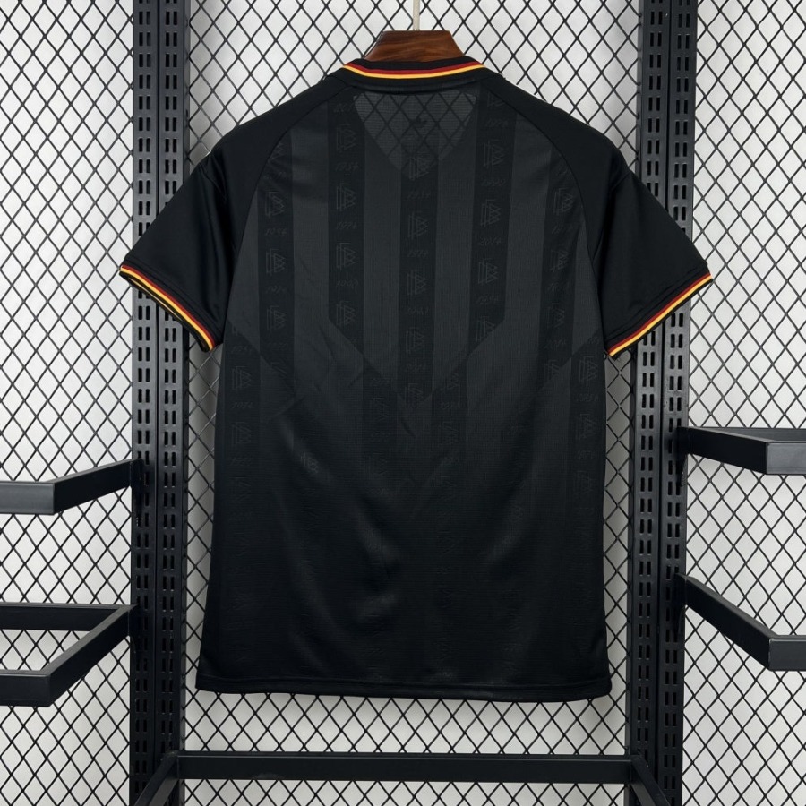 7fff92350a9d169867105e936842bef4.jpg Maillot Allemagne Training 2026 Gris