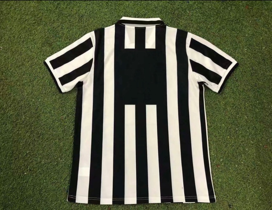 8C03A436-27E1-47C8-9583-15367DF32644.jpg Maillot Juventus Domicile 1994/95