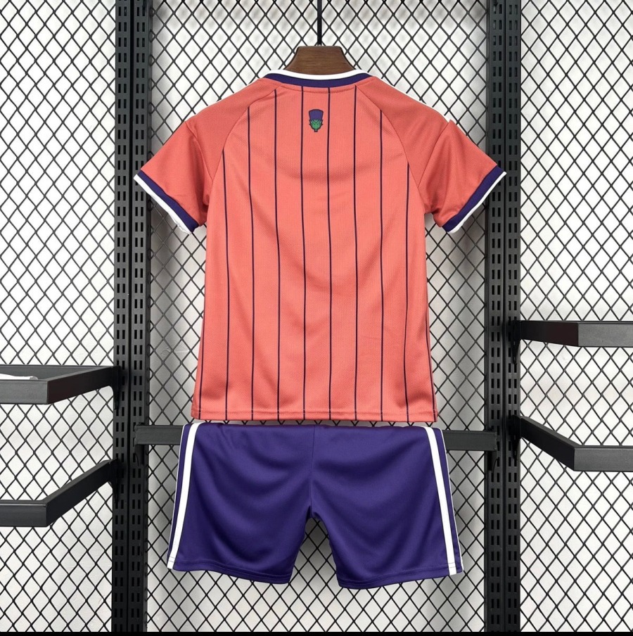 E90EA3FE-745F-476C-9AEA-169A7DA1E2EA.jpg Maillot Enfant Écosse Extérieur 2026