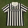 FullSizeRender_288af725-a9f8-477e-9db5-cd18ac071cec.jpg Maillot Juventus Domicile 1992/93
