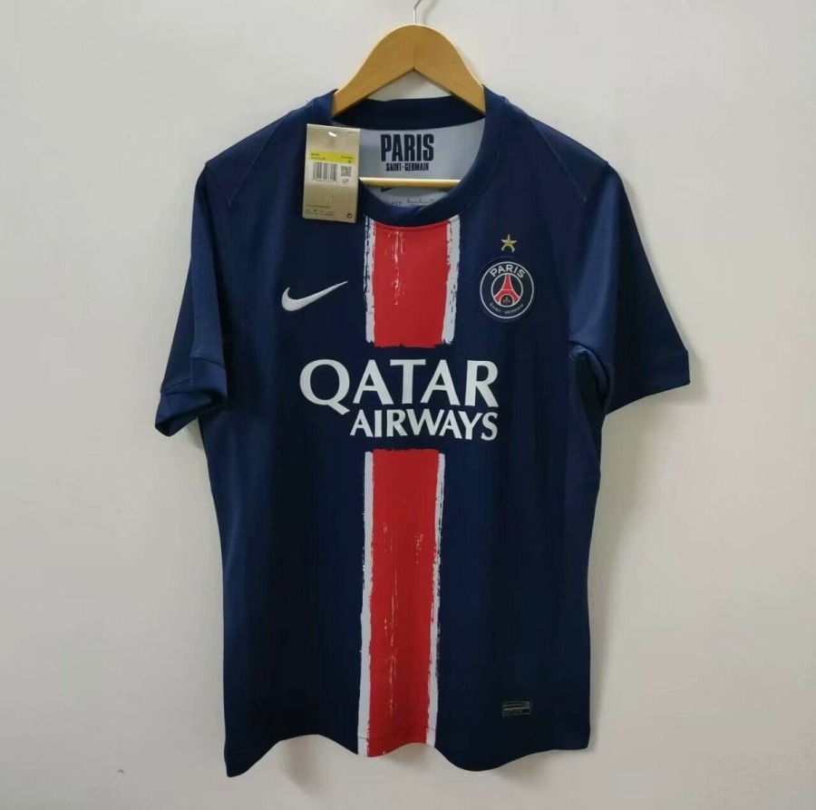FullSizeRender_770474c9-d013-4dd3-a6f6-dc69cb930b1b.jpg Maillot PSG Domicile 2024/25 Étoile Champion