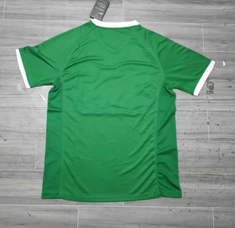FullSizeRender_9e96a58a-aa28-49c9-97a9-e23b27a4a797.jpg Maillot VfL Wolfsburg Domicile 2008/09