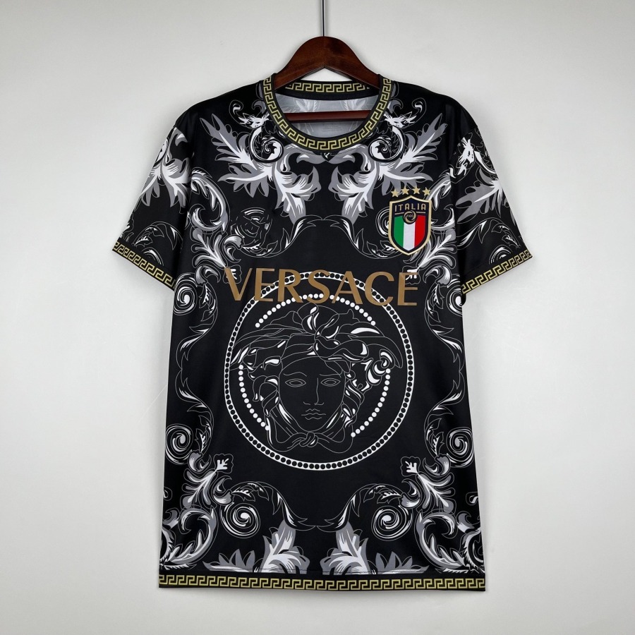 IMG-1166_5c9aaf7a-798e-4d2b-b4c6-d873478dcea7.jpg Maillot Italie Concept Noir Doré 2023 2024