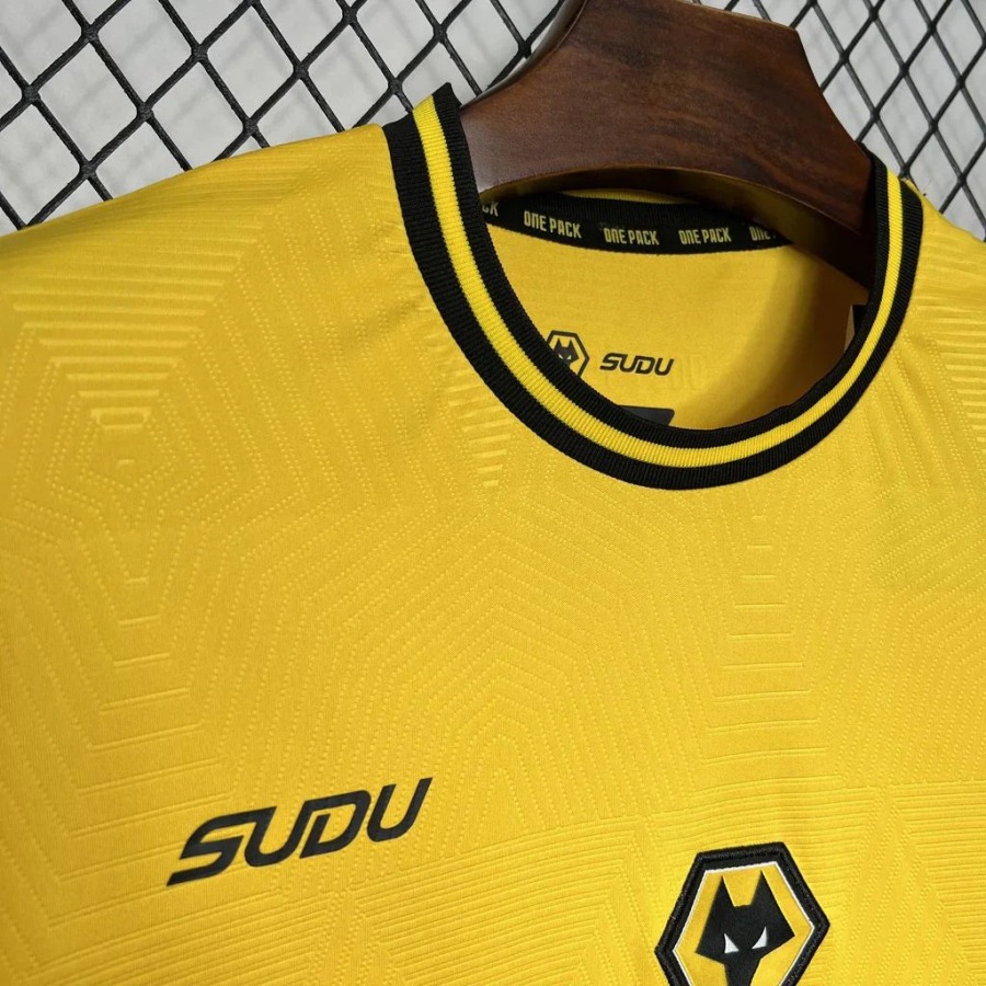 ba8720d3.jpg Maillot Wolves 2024-25 Domicile