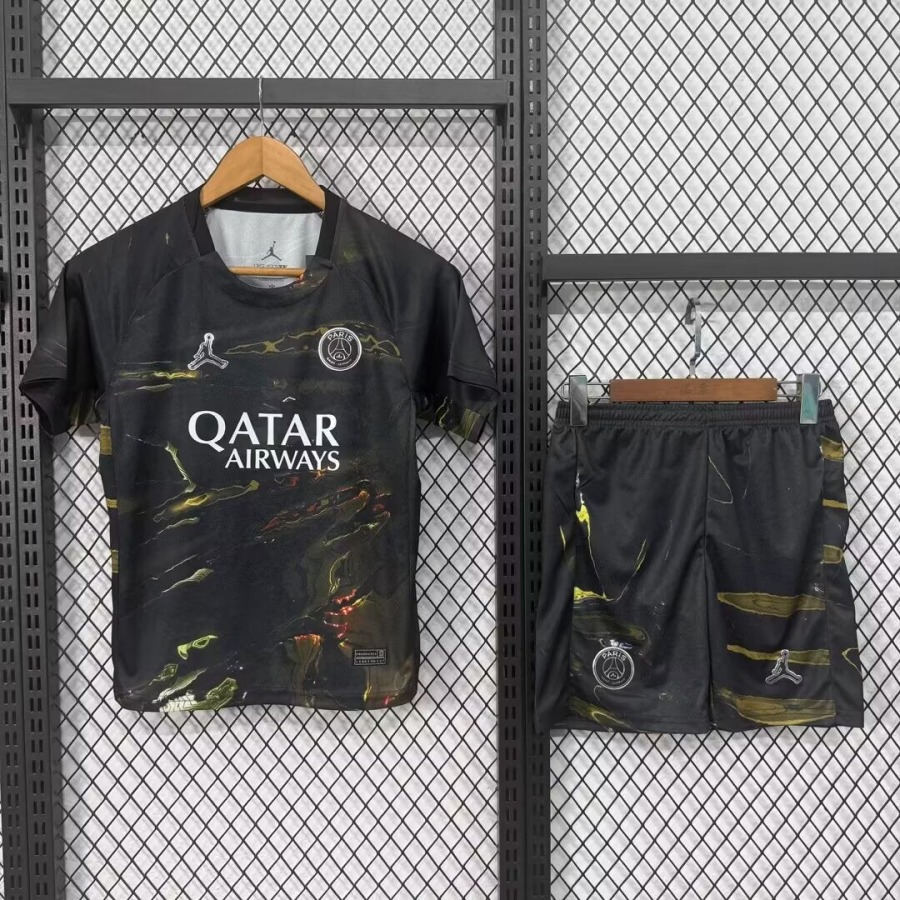 bcf16203b70b3b2de0c5b13a7b7be5f1.jpg Maillot PSG 2025/26 Night Edition Stadium