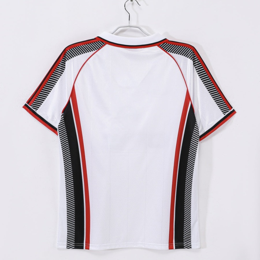 c95b5bfd7e34dfd5417ff085c5ea6b2b.jpg Maillot AC Milan Extérieur 1997-1998 Rétro
