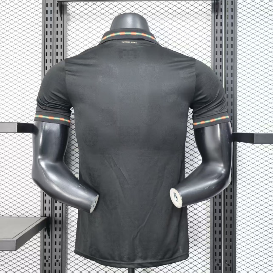 e8ce2ae2f38175a2963f8b38561d9a0c.jpg Maillot Portugal 2025/26 Édition Player Noir