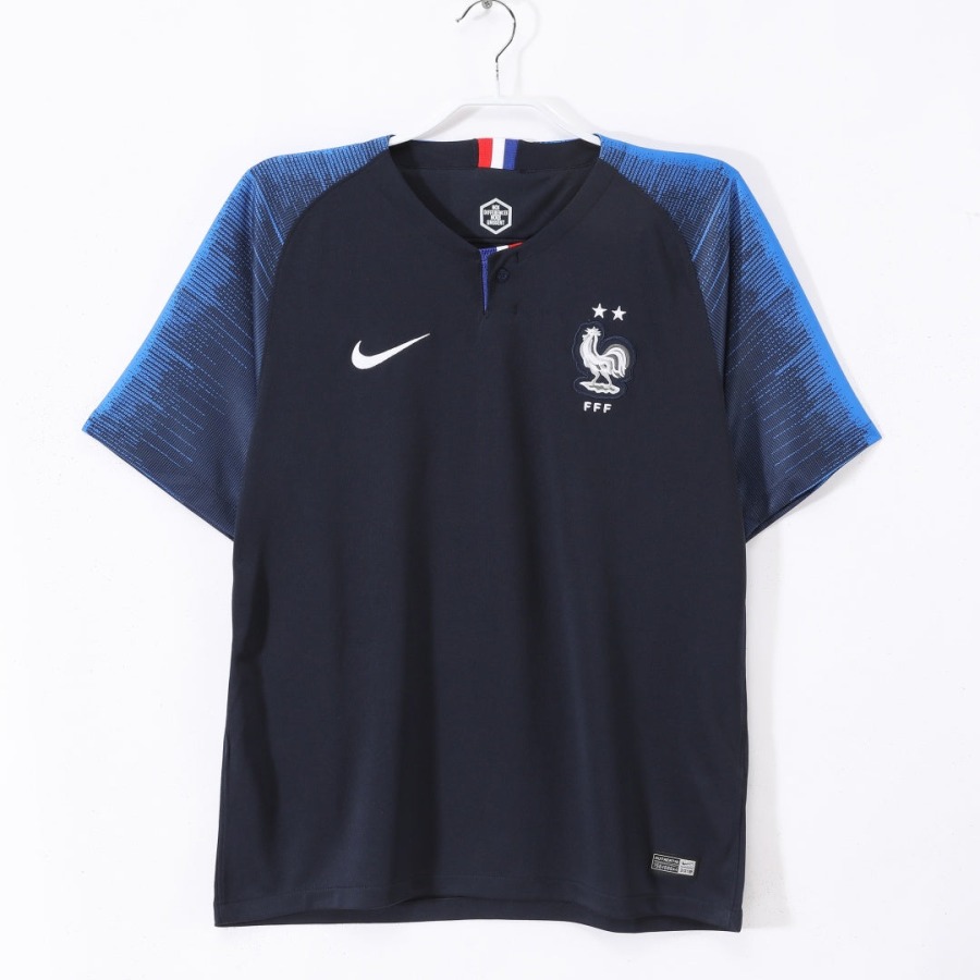 ed2065b9f9c1249eed0c434544b23617.jpg Maillot France Domicile Rétro 2018
