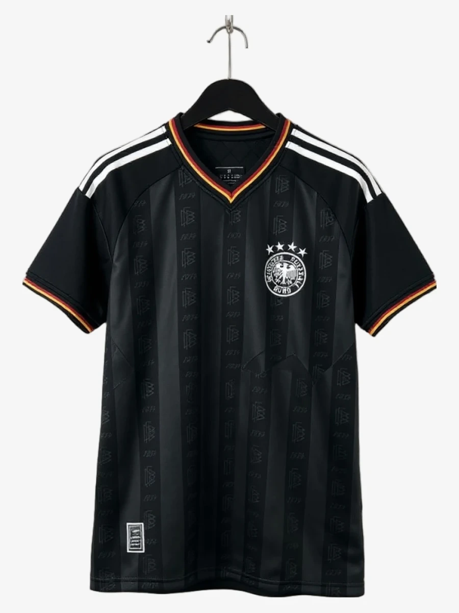 maillot-allemagne-training-2026-gris studio v12 Maillot Allemagne Training 2026 Gris