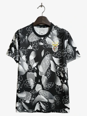 maillot-benfica-avant-match-noir-2024-2025 studio v12 Maillot Benfica Avant-Match Noir 2024-2025