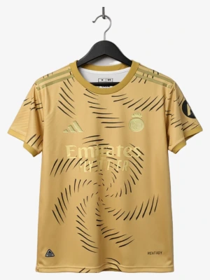 Maillot Concept Réal Madrid Édition Or 2025-2026