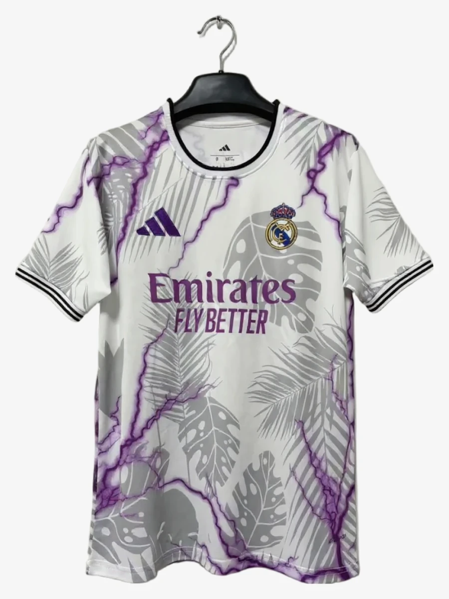 maillot-real-madrid-edition-speciale-2025-2026 studio v12 Maillot Real Madrid Édition Spéciale 2025-2026