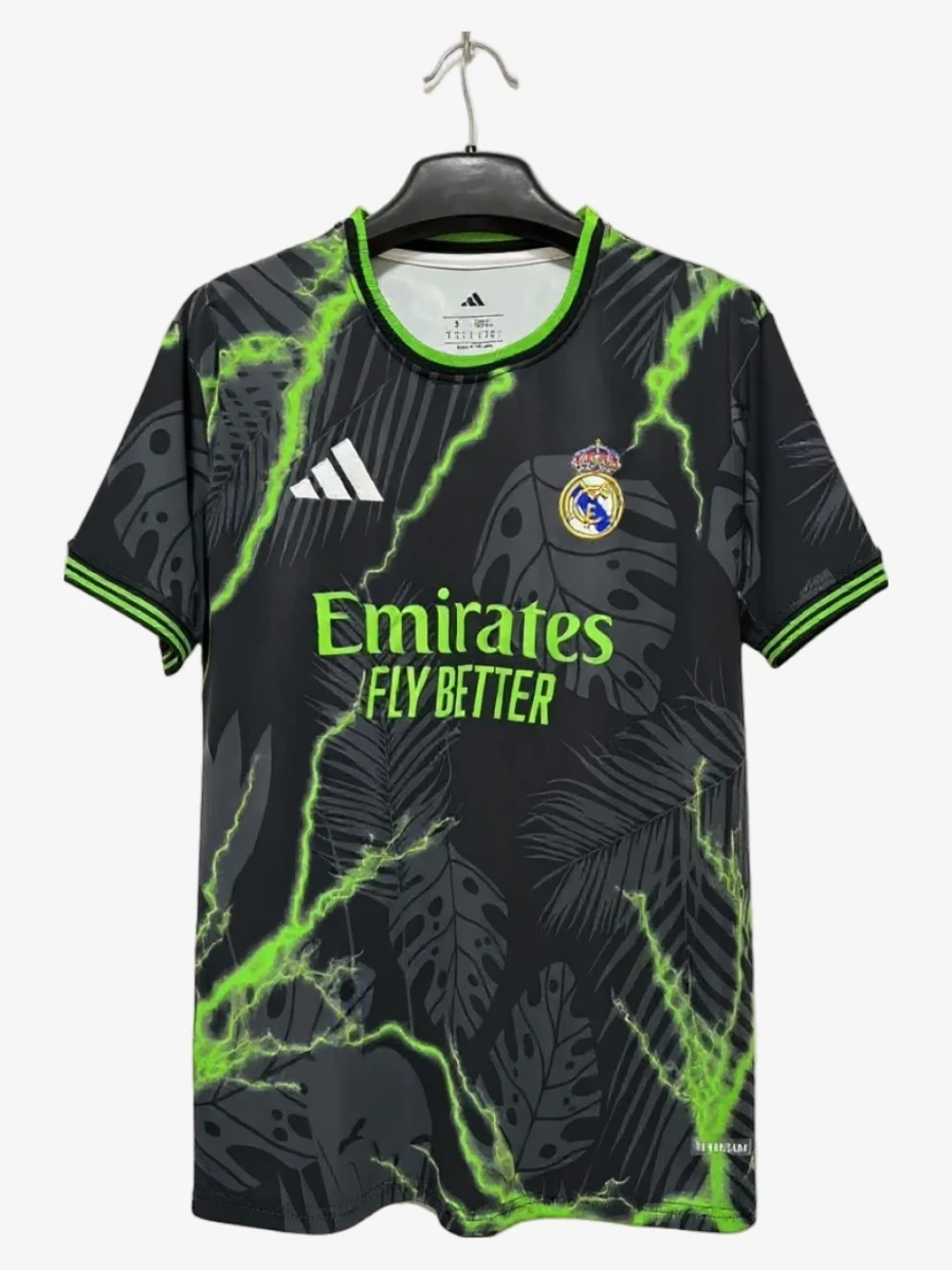 maillot-real-madrid-special-edition-2025-2026 studio v12 Maillot Real Madrid Special Édition 2025-2026