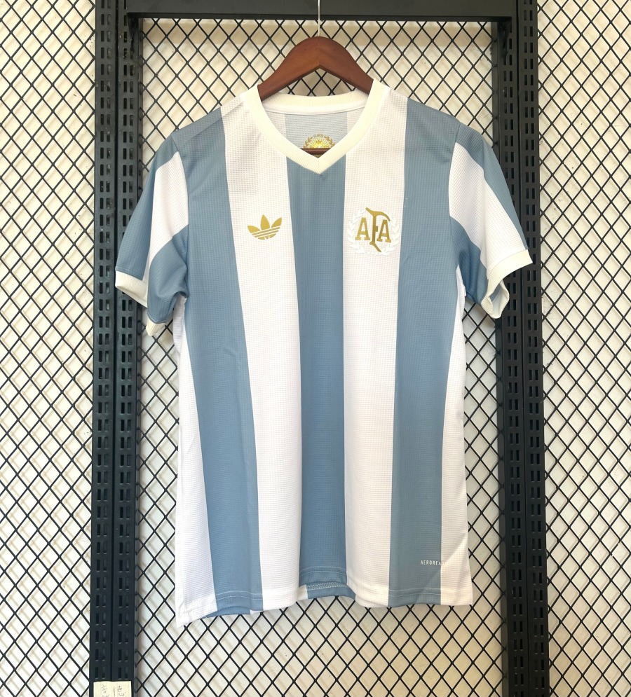 argentine-maillot-concept-commemorative-du-50e-anniversaire-scaled-1.jpg Argentine Maillot Concept Commémorative du 50e Anniversaire